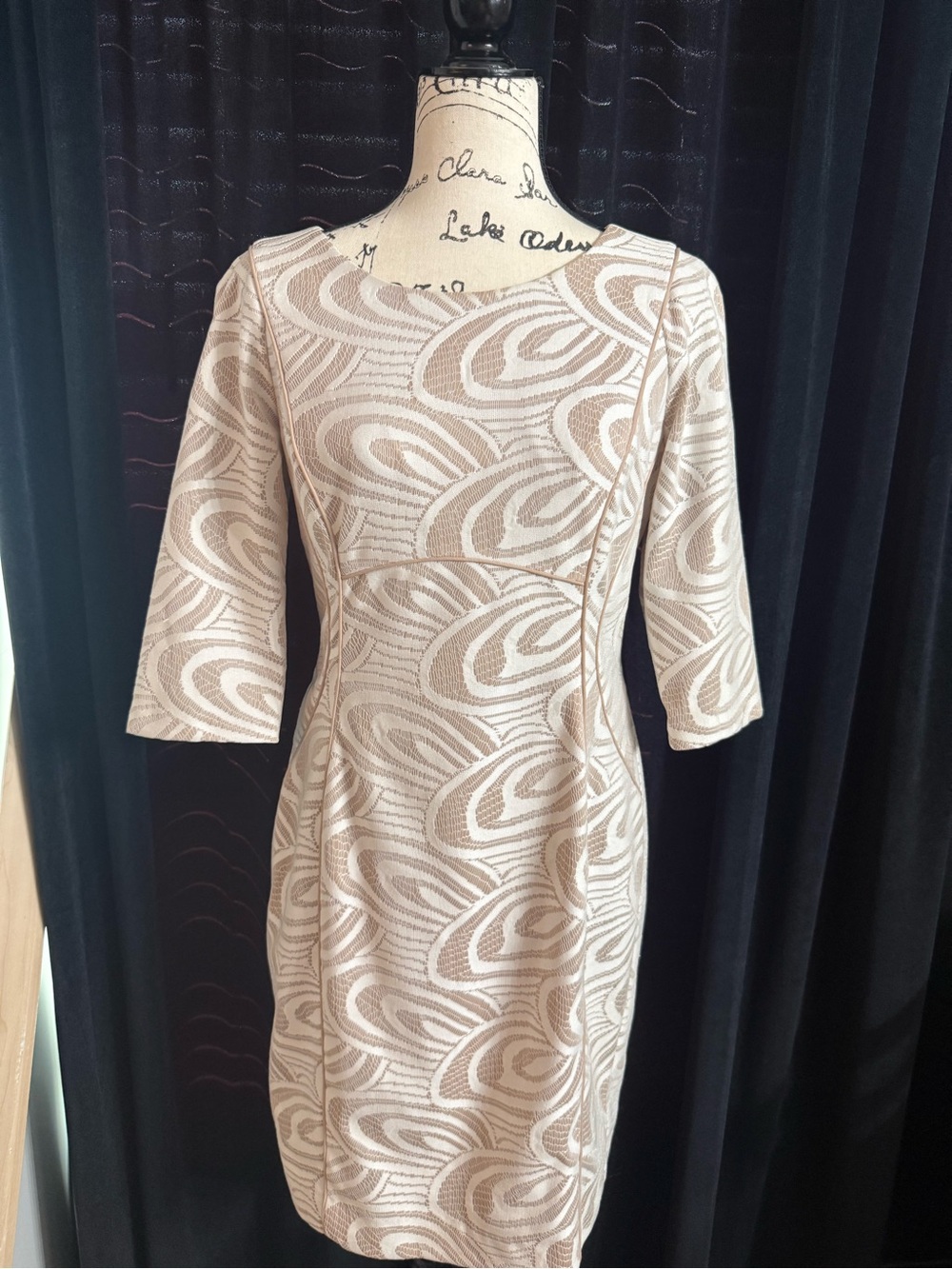 ANTONIO MELANI Cream Jacquard Sheath Dress